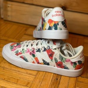 New Balance Floral Sneakers - Multicolor